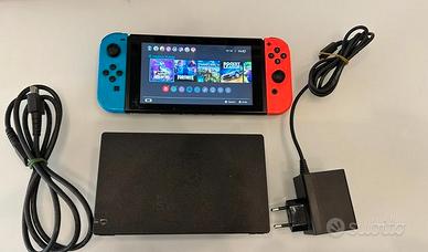 Nintendo Switch 1 con 7 giochi e accessori