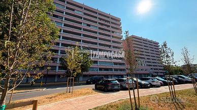 TRE LOCALI DOPPI SERVIZI - CLASSE B E CON POSTO A