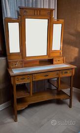 Toeletta antica  in Legno liberty primi '900