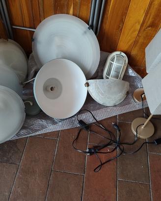plafoniere, lampadario e abat jour.