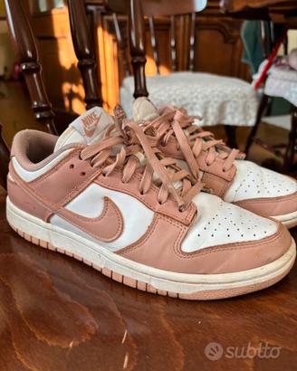 Nike Dunk Low rosa num 40.5