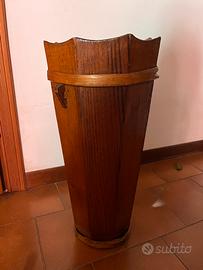Portaombrelli in legno