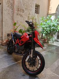 Ducati hypermotard 1100