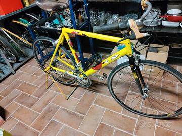 bici corsa Decathlon taglia 52
