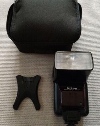 Flash Nikon Speedlight SB-24 con Custodia e Base