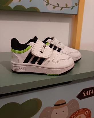 scarpe Adidas 22