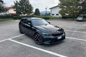 BMW Serie 3 330d Touring xDrive M 01/25 13400km