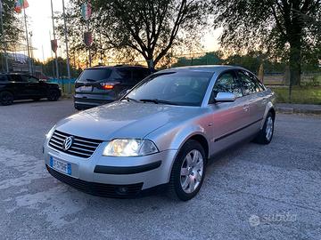 Volkswagen Passat 1.9 TDI 2003 – Affidabile e pron
