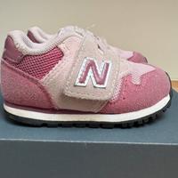 New Balance 373