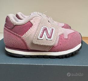 New Balance 373