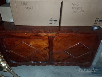 Cassapanca in legno