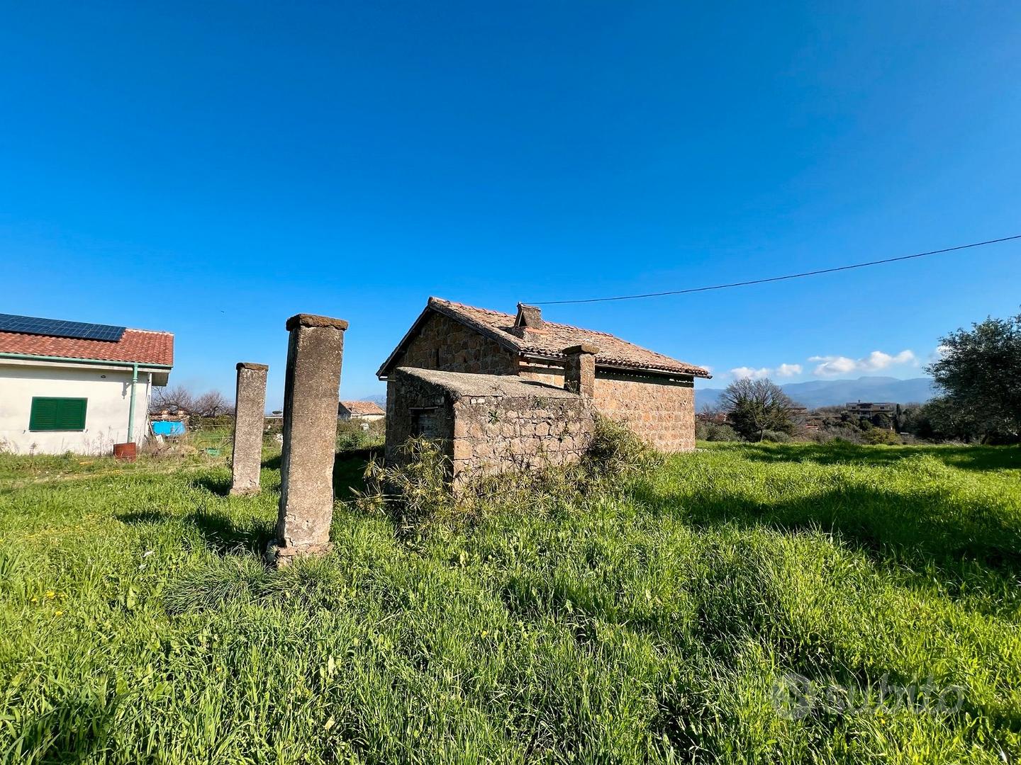 Zagarolo: rustico civile abitazione con terreno - Altro