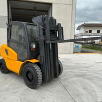 CARRELLO ELEVATORE MULETTO DIESEL JUNGHEINRICH 40 