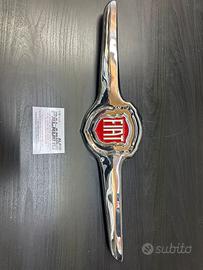 Mascherina con fregio per Fiat 500/126