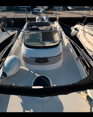 Barca ranieri Shadow 24