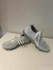 Air Vapormax Flyknit 2 Platinum US 7 EU38 da donna