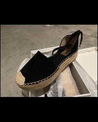 Sandali neri tipo espadrillas