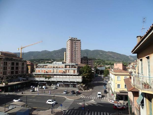 P.zza Valnerina, 4 camere da letto, ascensore