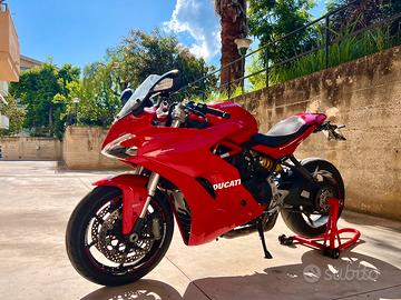 Ducati Supersport 939 accessoriata