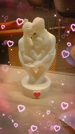 statuina famiglia abbracciata con cuore stampata 3