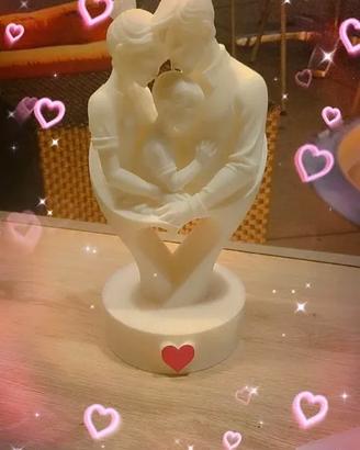 statuina famiglia abbracciata con cuore stampata 3