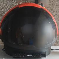 TV a forma di casco vintage 