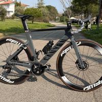 Canyon Aeroad CF SLX 7 AXS
