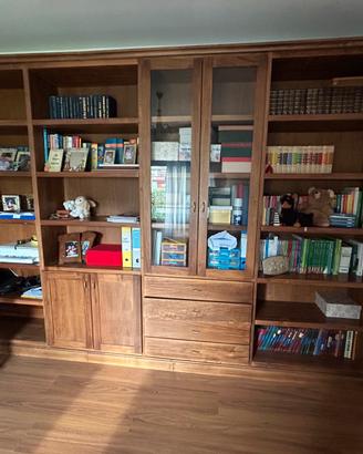 Libreria in legno massello con vetrina e cassetti