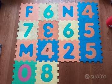 Tappeto puzzle lettere e numeri (14 pezzi)