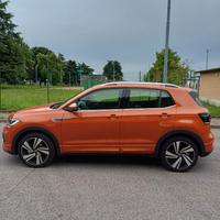 VOLKSWAGEN T-Cross 1.0 TSI R-LINE 110 CV