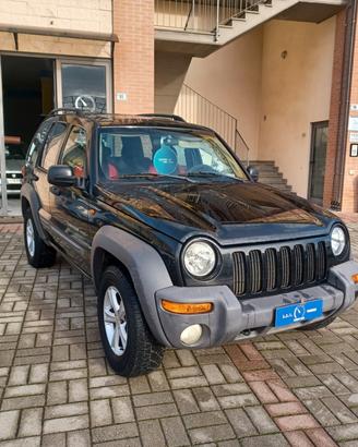 4X4 CHEROKEE 2.8 TURBINA E CATENA NUOVI