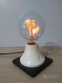 LAMPADA DA TAVOLO con Lampada decorata all'interno