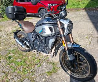 CF MOTO - CLX-700 HERITAGE ANNO 2022 CON 16.000 KM