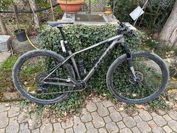 trek procaliber 9.8 sl