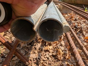 Palo tubo in ferro zincato 3m antirotazione
