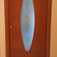 Porta a scrigno con vetro centrale da 70 cm