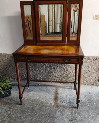 petineuse antica