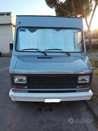camper motorom 