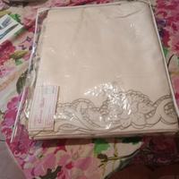 tovaglia ricamata prestigioso corredo