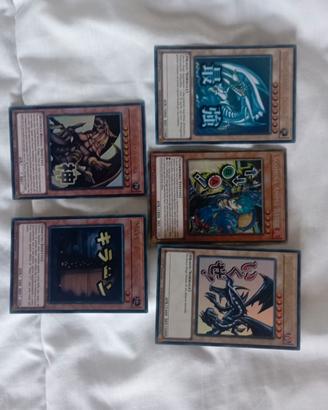 Carte ultra rare e Starlight rare RA05