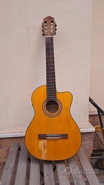 Chitarra classica elettrificata Angel Lopez 