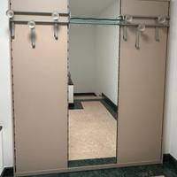 Attaccapanni a parete con specchio e mensola 