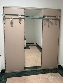 Attaccapanni a parete con specchio e mensola 