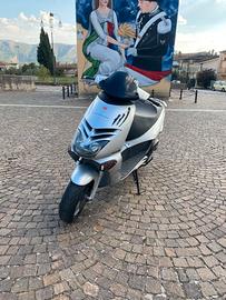 Aprilia Leonardo 125