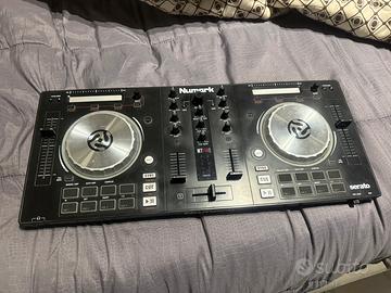 Numark mixtrack 3
