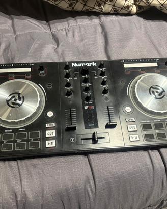 Numark mixtrack 3