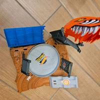 Pista hot wheels Monster Trucks