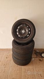 4 gomme invernali Hankook 195/50 R15 con cerchi 4x
