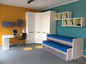 Cameretta Moretti Compact con armadio angolare