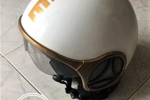 Casco Momo Design con visiera a scomparsa